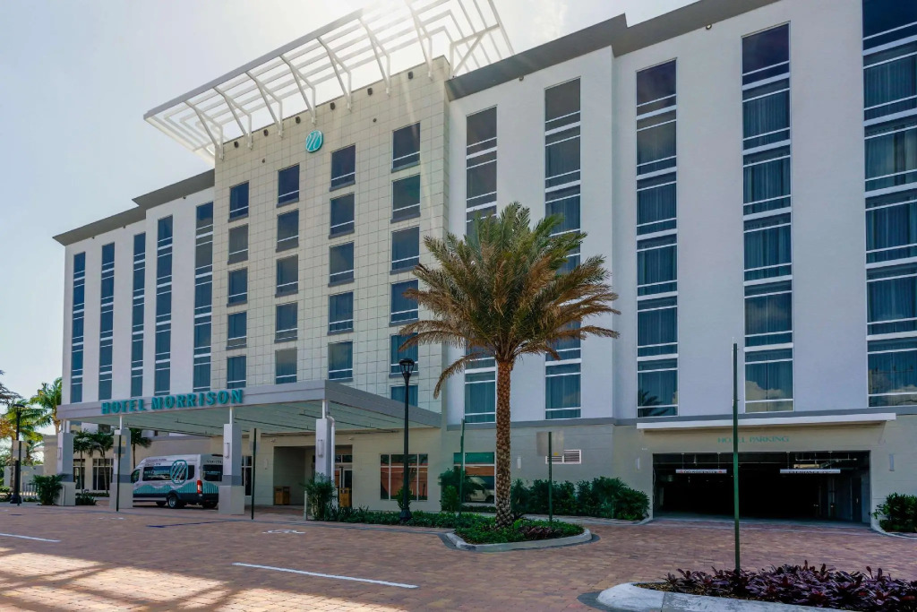 Hotel Dello Ft Lauderdale Airport, Tapestry Collection by Hilton