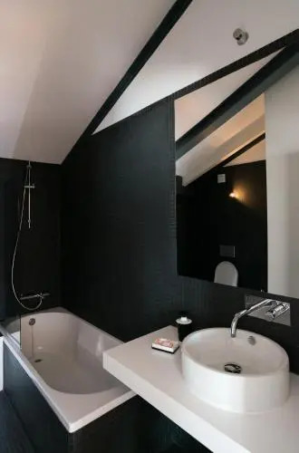 FLH Bairro Alto Balcony Flat