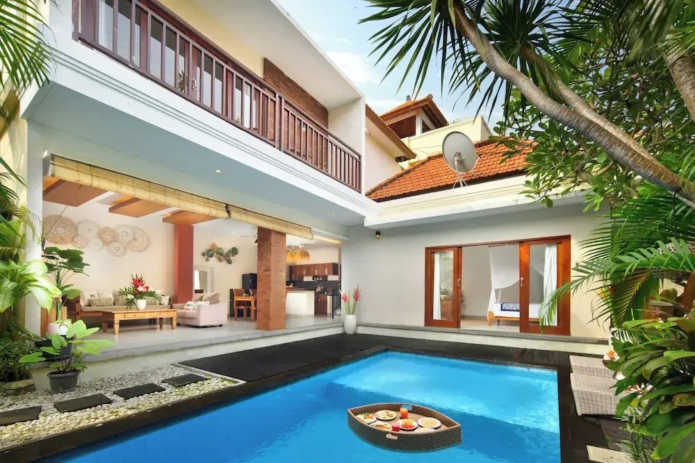 Red Lotus Seminyak Villa