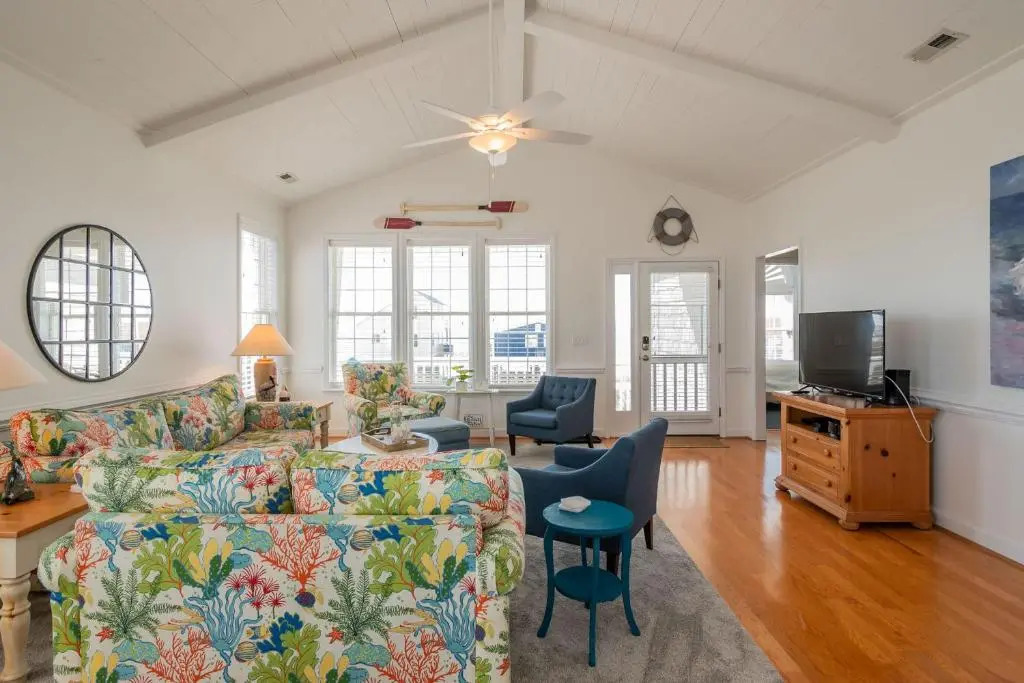 Sea Glass by Oak Island Accommodations
