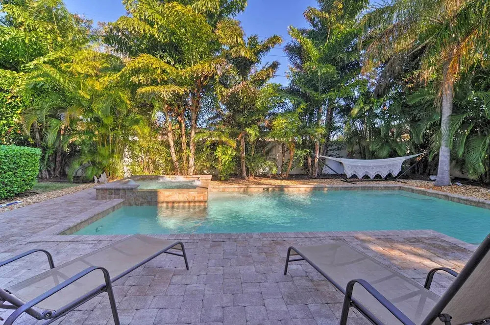 Holmes Beach Family Home: Private Pool & 3 Decks!