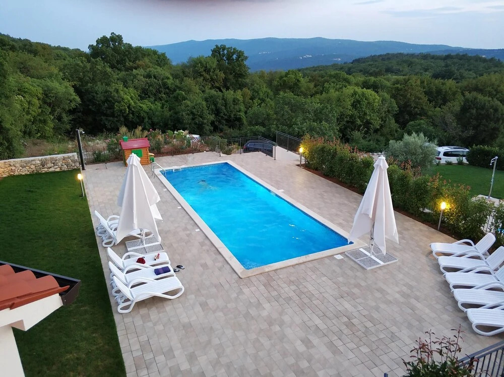 House With 2 Bedrooms in Ripenda Kras, With Wonderful Mountain View, Shared Pool, Enclosed Garden - 2 km From the Beach