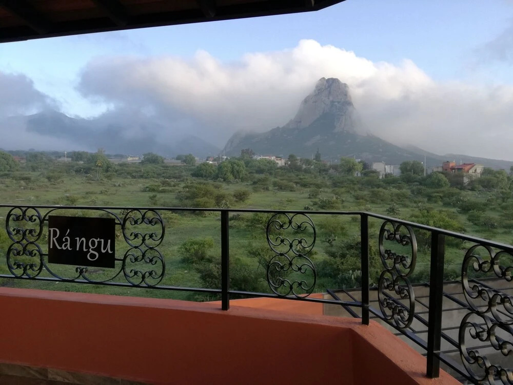 RÁ NGU Hotel