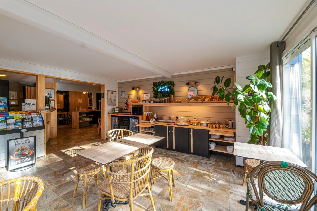 Ostal Pau Universite - Sure Hotel Collection by Best Western