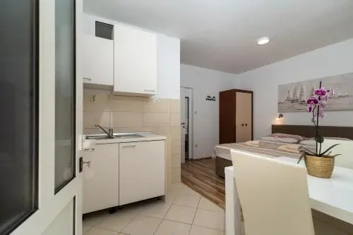 Apartments Orlic