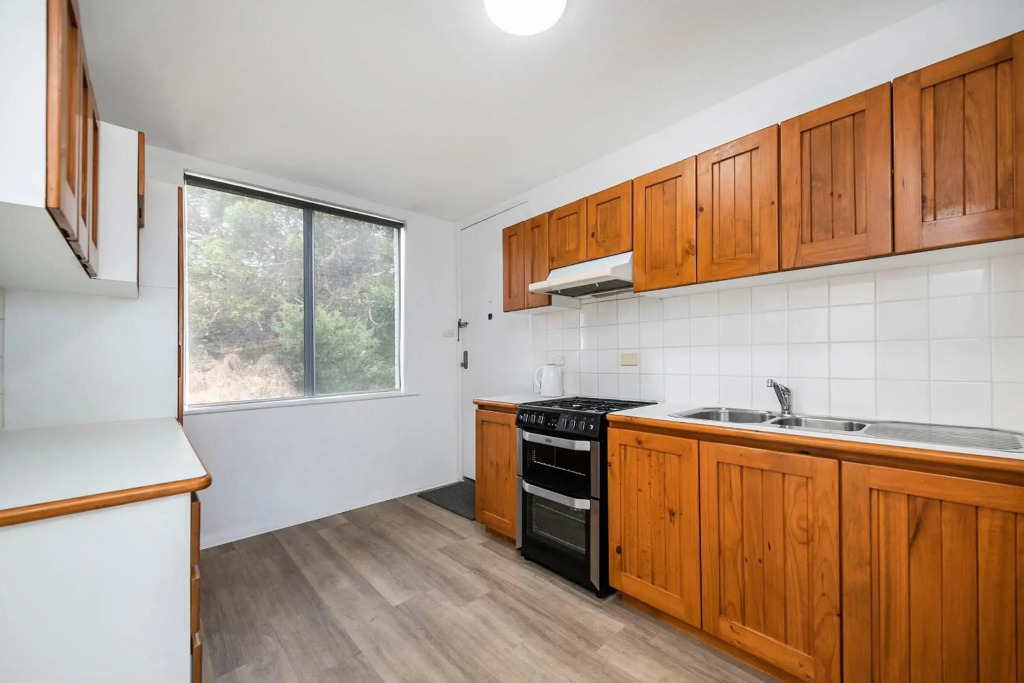 Apartment 201 - Fremantle studio apartment with ocean and harbour views