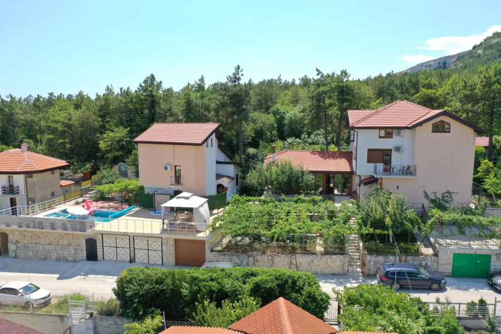 villa MAK