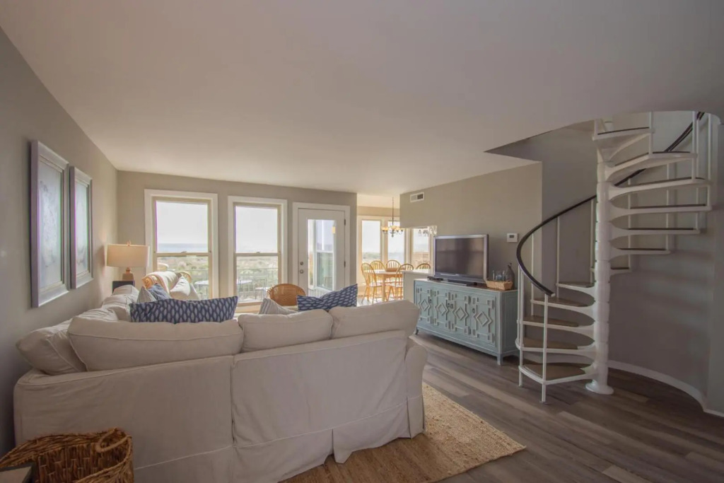 140 Capt John Fripp Villa