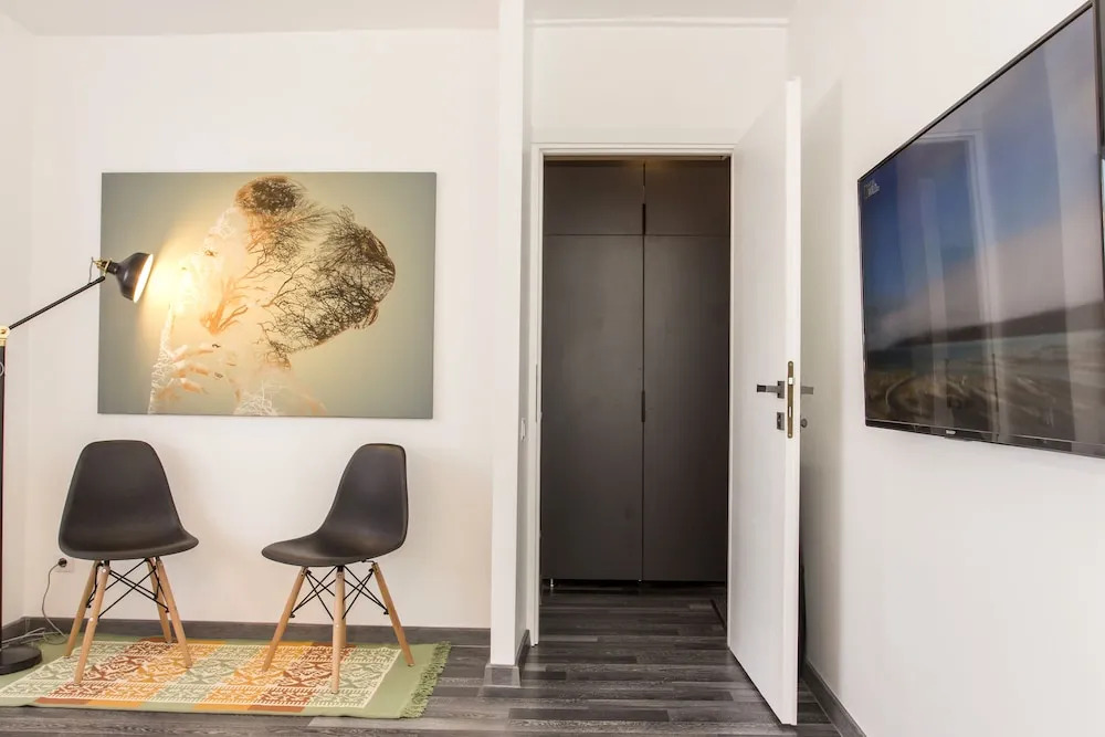 Studio L by MRG Apartments