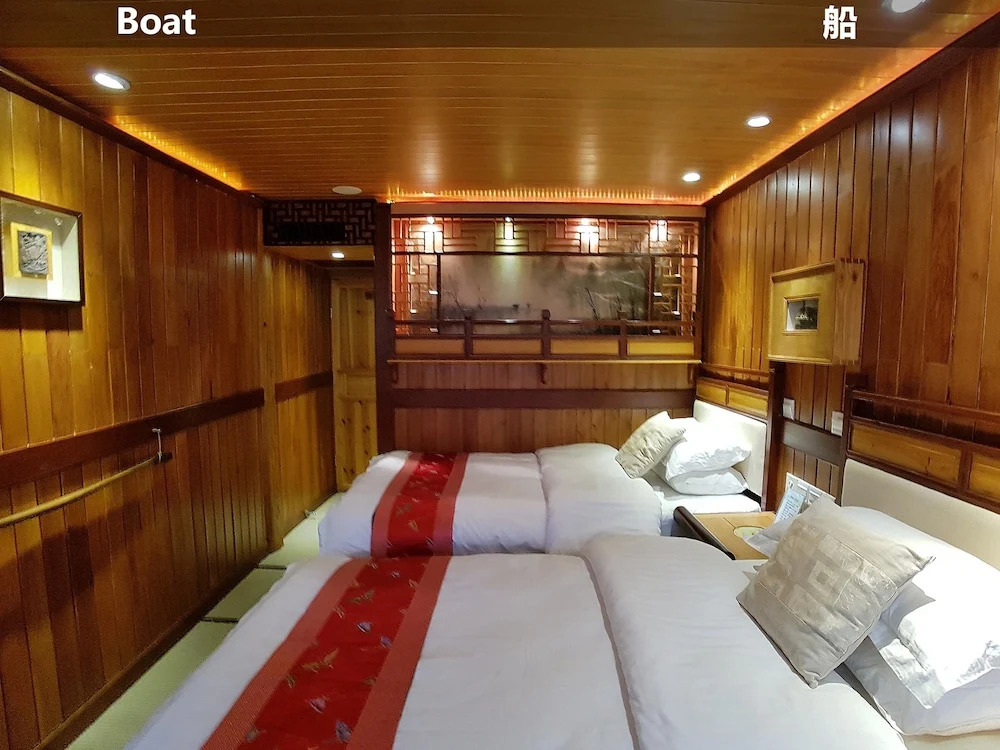 Li-An Lodge