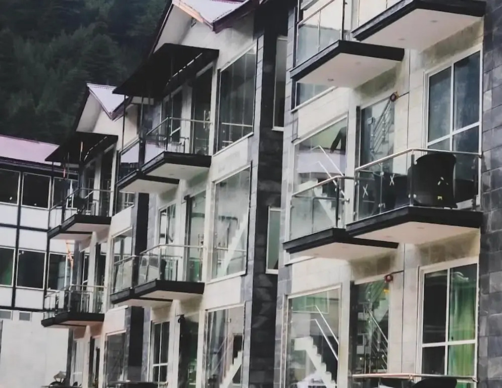 Kunhar Resort