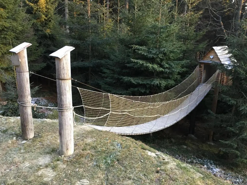 Domek drewniany w górach