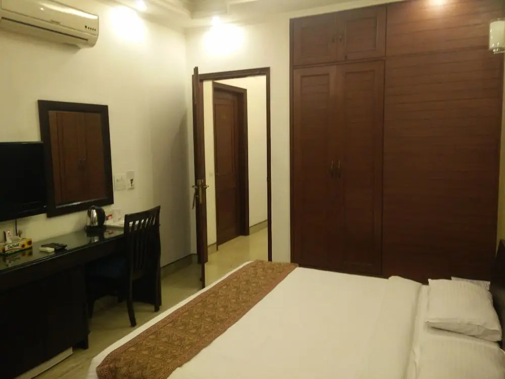Enkay Residency JCM