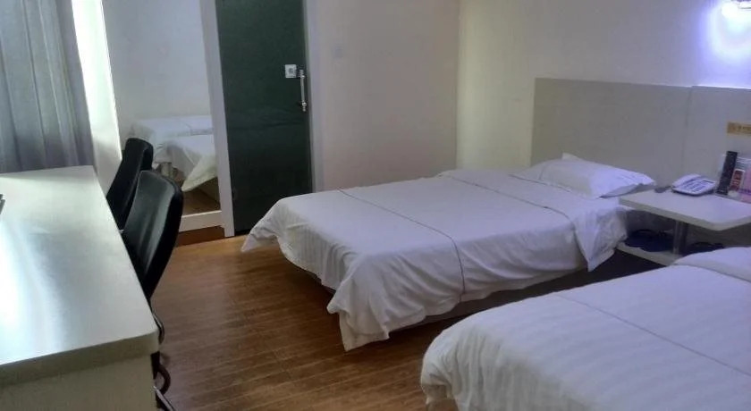 e Home Hotel Nanzhou Railway Staion