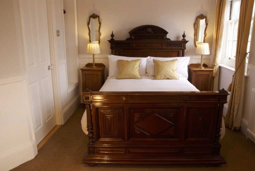 Chantry Hotel