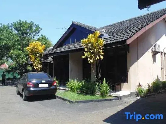 The Tiara Hotel & Resort