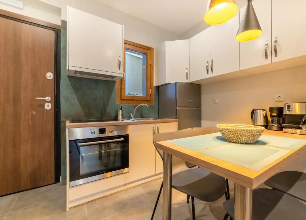 IONIS Apartments