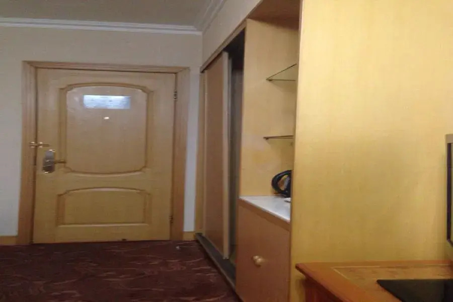 Guoyi Hotel
