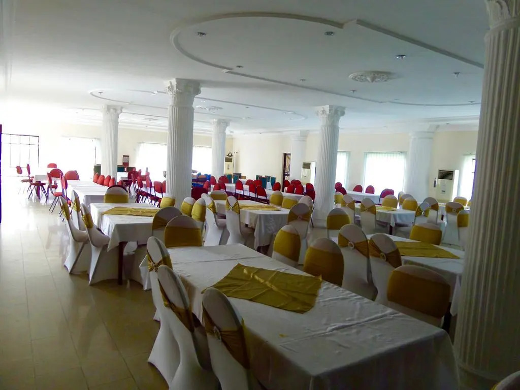 Peninsula Resort