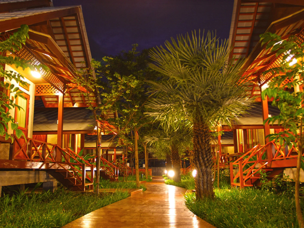 Baan Siriporn Resort - โรงแรมบ้านศิริพร รีสอร์ท