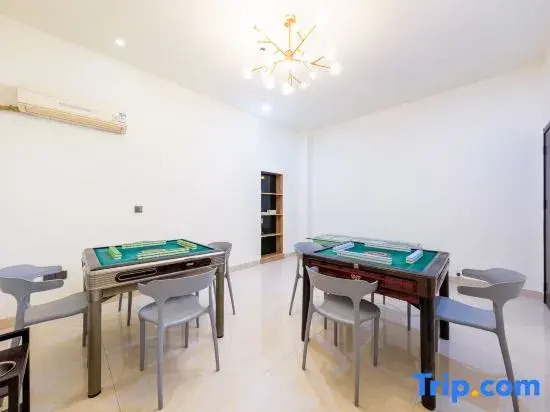 Suzhou Taihu Junting Lakeview Homestay with Extra-Large Swimming Pool and Slide