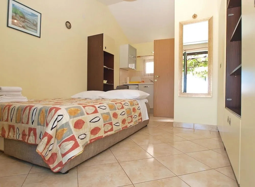 Apartment 1462