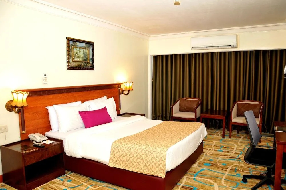 Ramad East Hotel