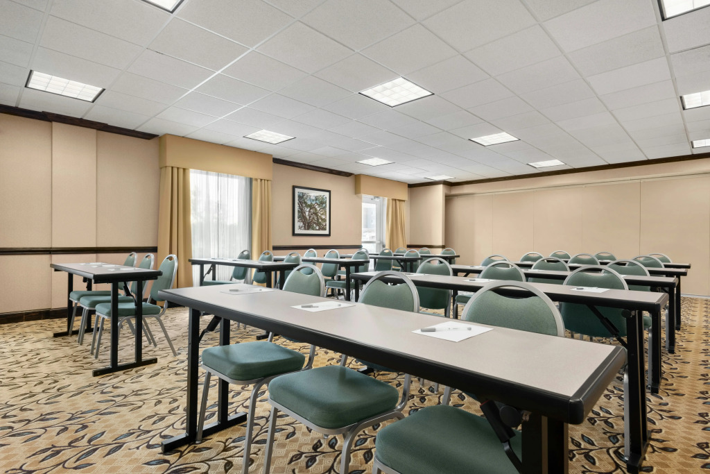Hampton Inn & Suites Brunswick