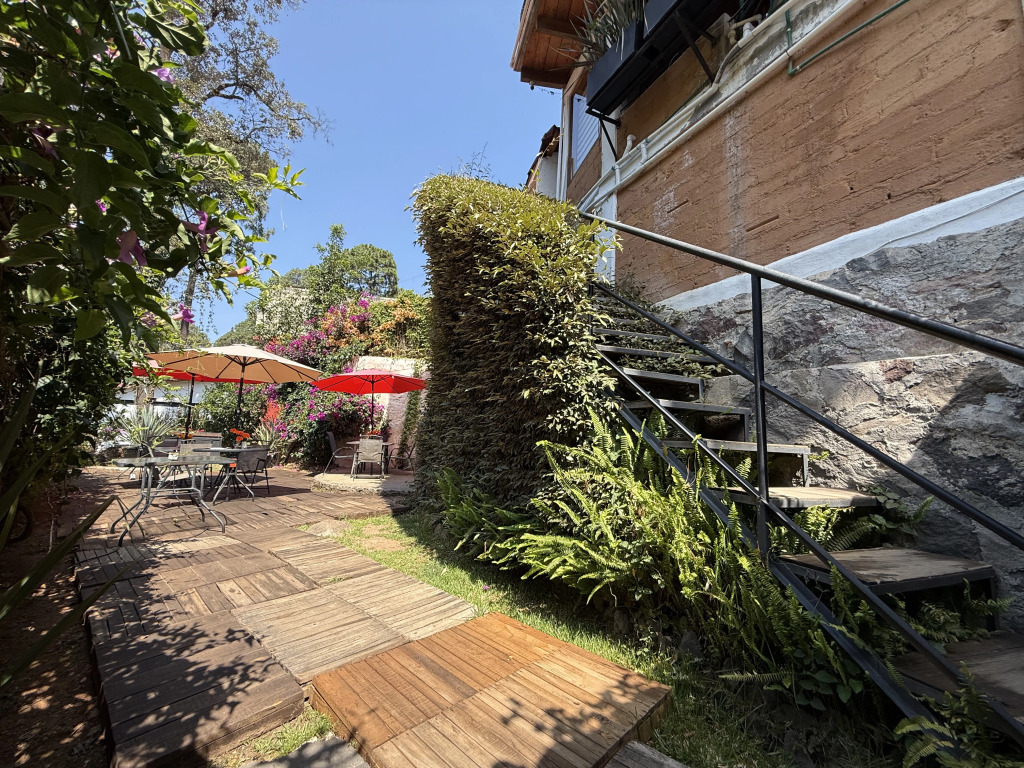 Encino House Hotel Boutique