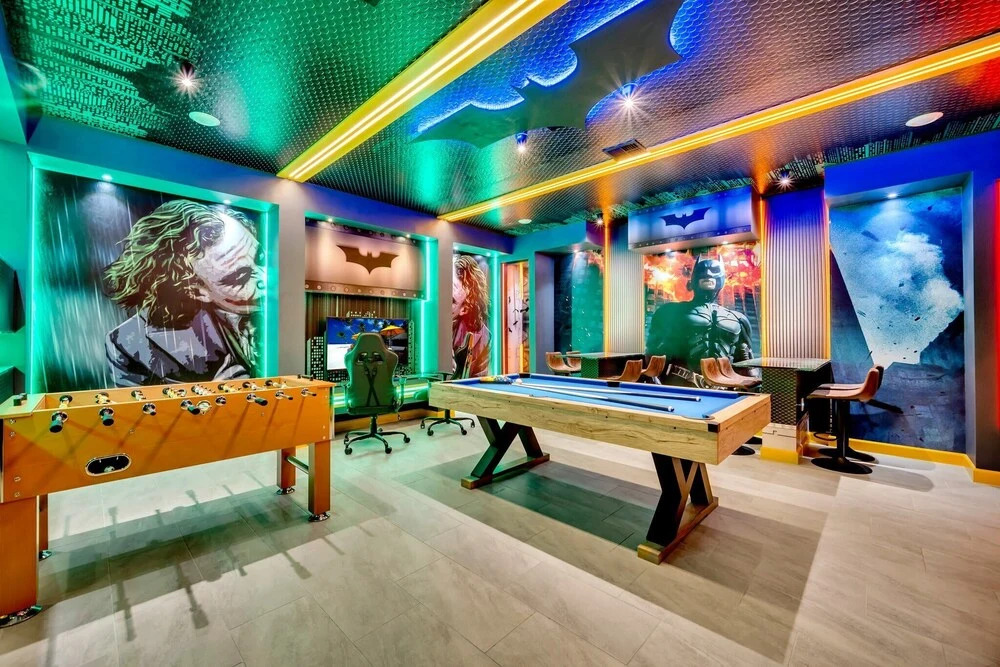 Magical Pool Home, Enchantments Theme Rooms - 9Bd 5Ba 9cg1161
