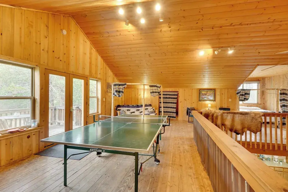 Pet-friendly House w/ Deck: Near Crater Lake!