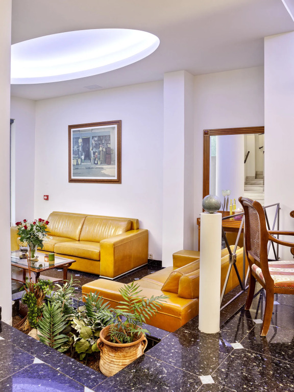 Athos Hotel
