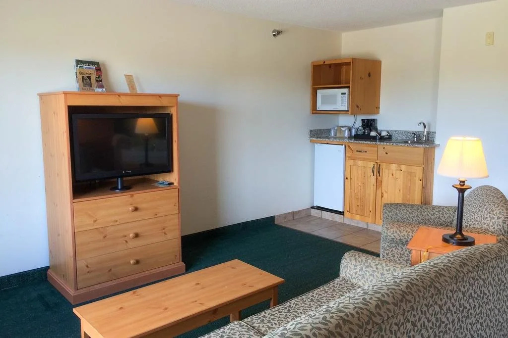 White Oak Inn & Suites