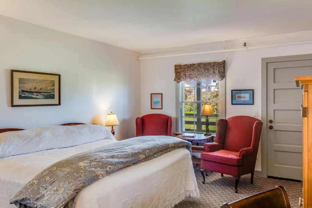First Colony Inn