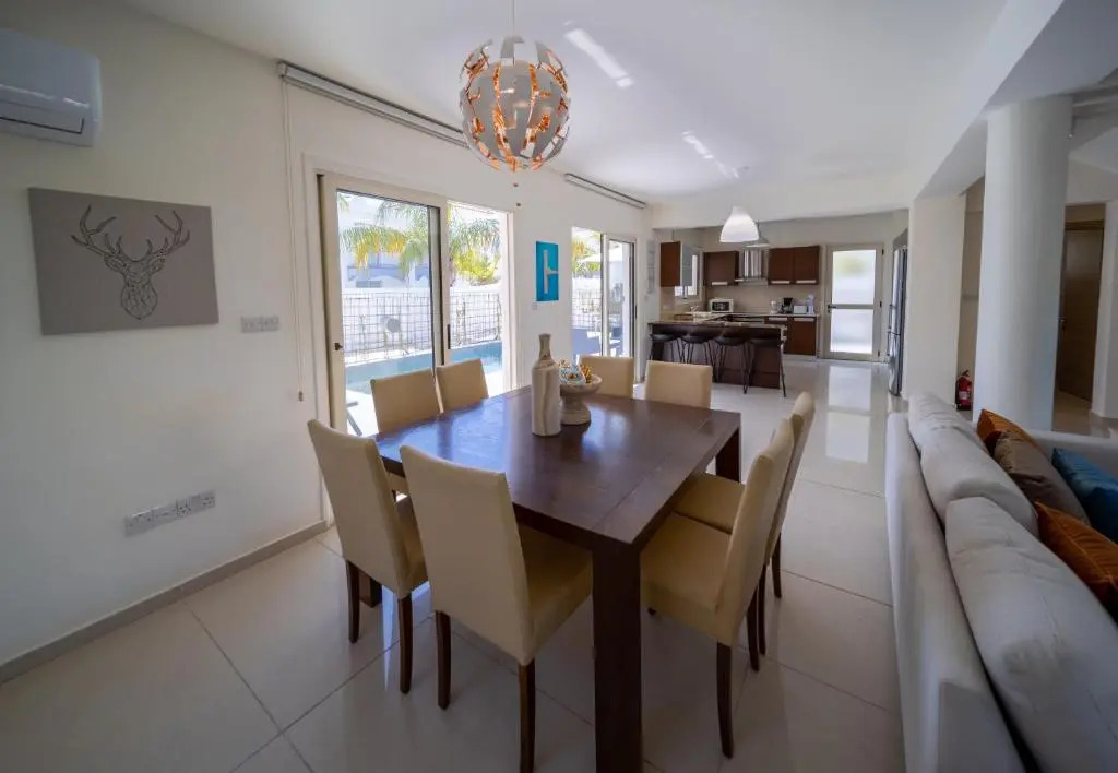 No.7 Athena Beach Villa, Pernera