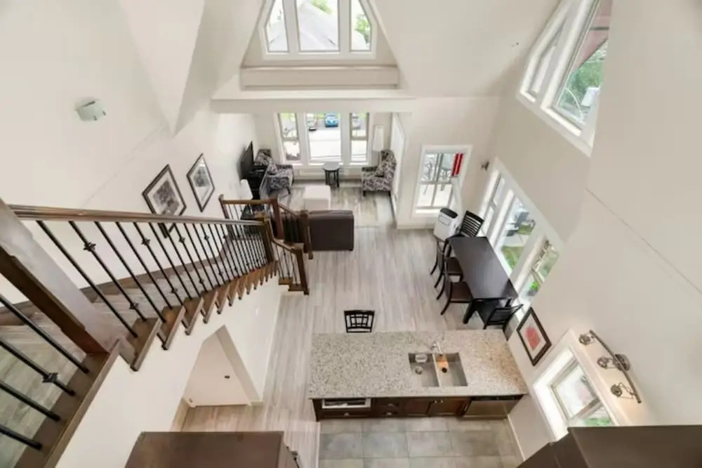 Scenic 3BR Penthouse Suite