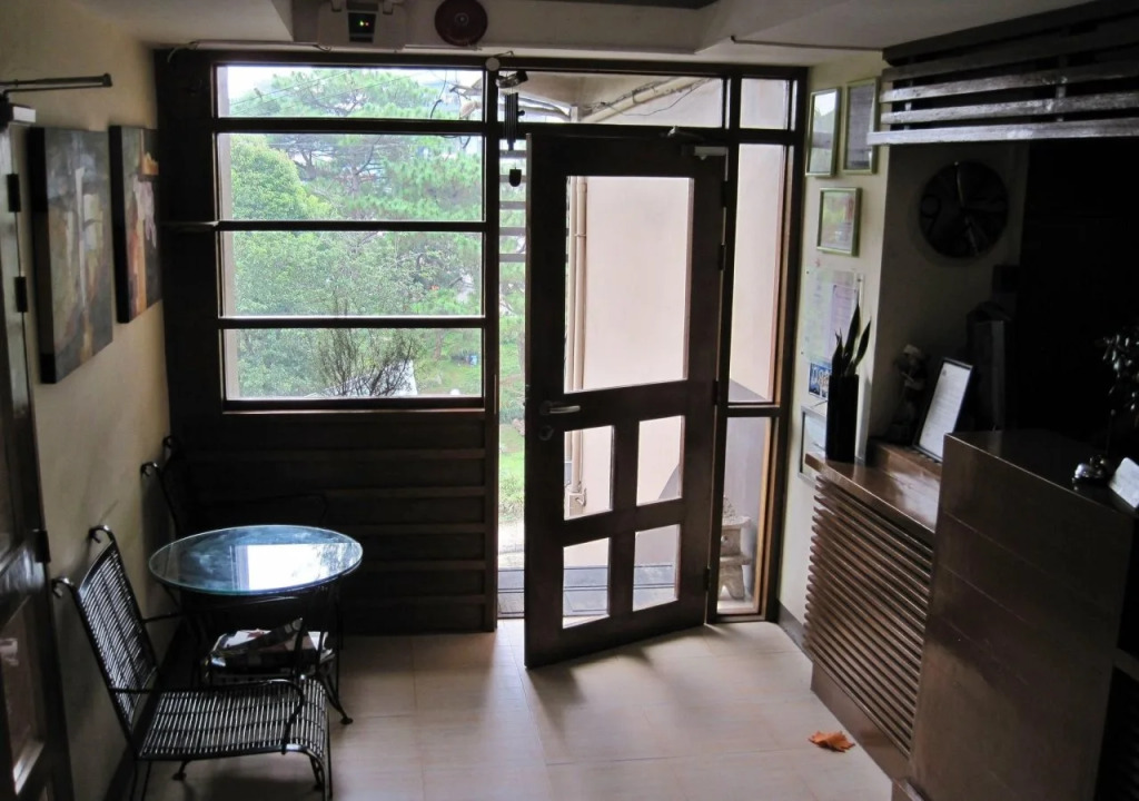 Upstairs Bed & Bath