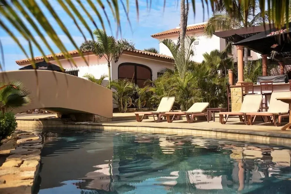 The Cerritos Beach Inn