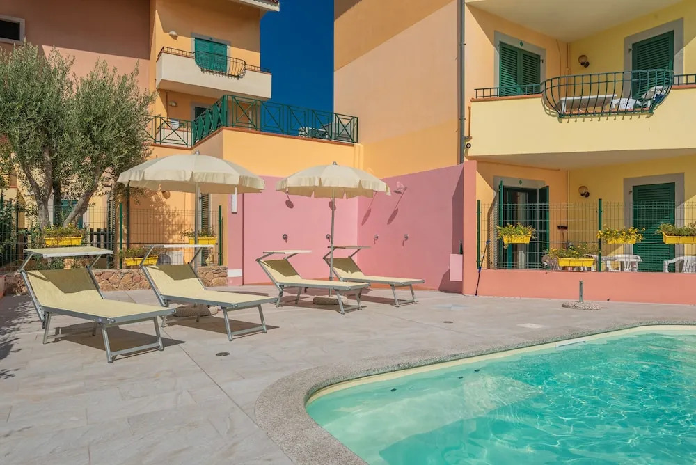 Quaint Residence I Mirti Bianchi 2 Bedroom Apartment Sleeps 6 -trilo 6