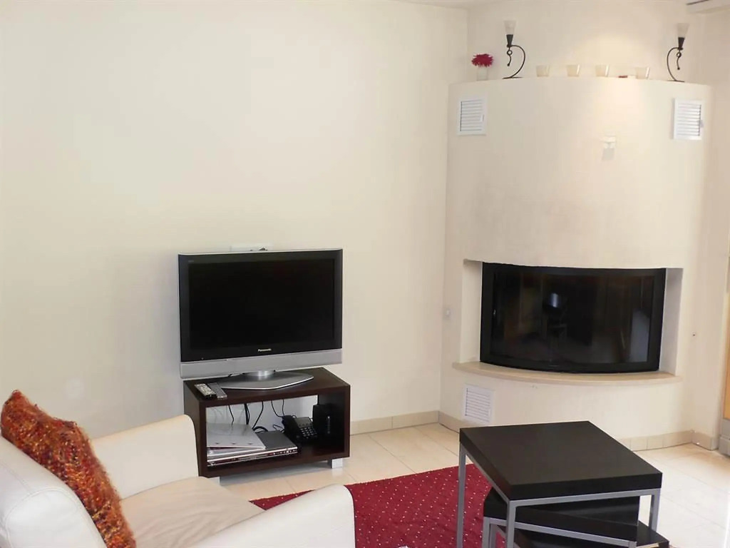 Aramis - Two Bedroom