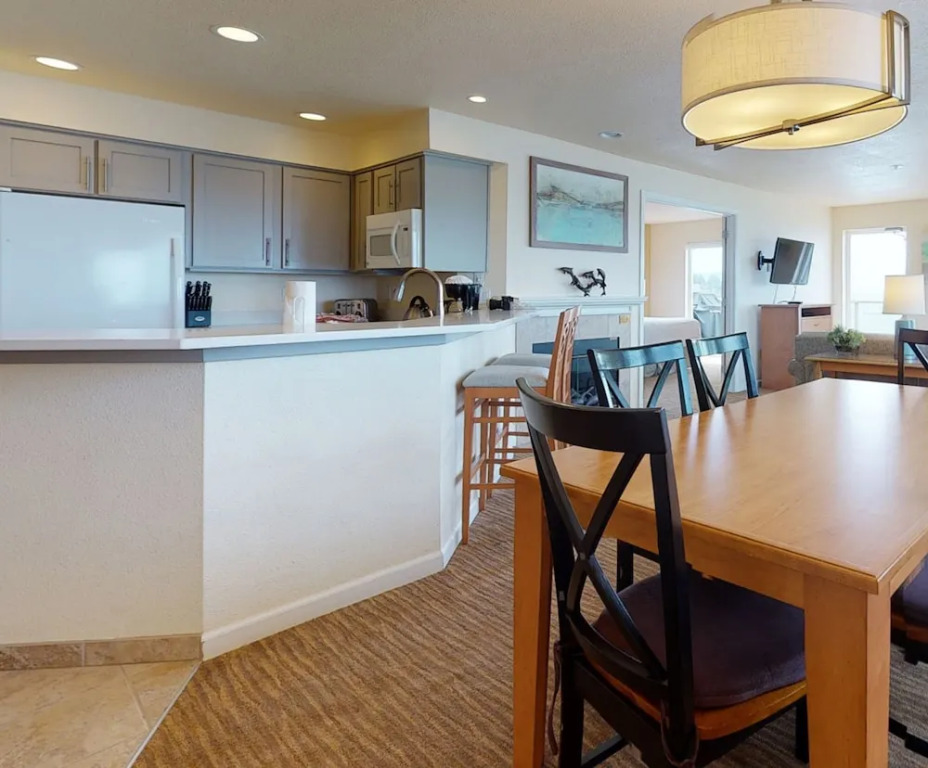 Whale Pointe - By Book Time Shares