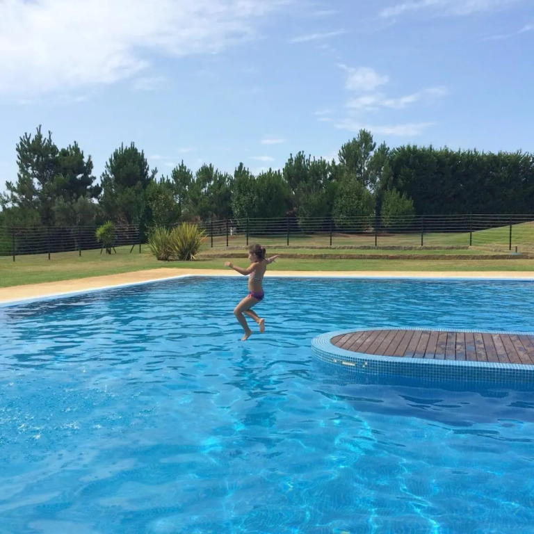 Studio in Esposende, With Wonderful Lake View, Pool Access, Enclosed G