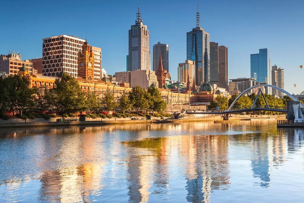 Modern 1 Bedroom Apartment in North Melbourne