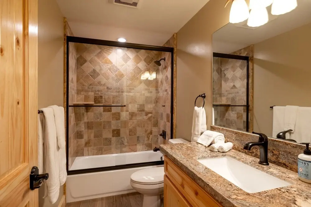 20 - Starlight Chalet 5 Bedroom Home by Redawning