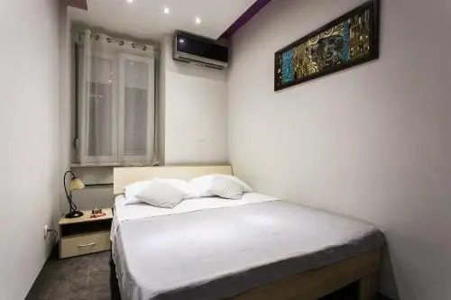 Guest House Purple