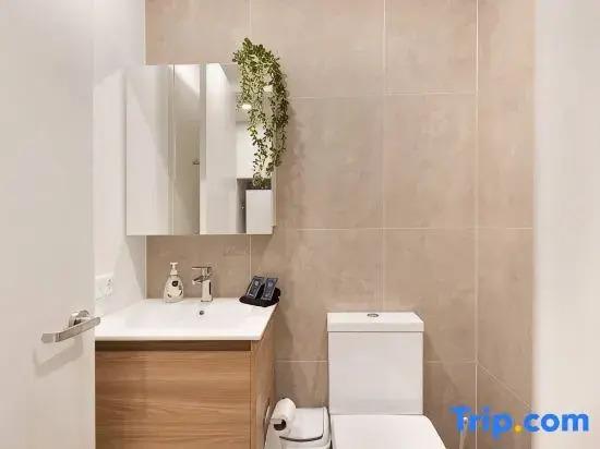 CBD 1BR - Modern Stay with Pool & Gym in Wellington