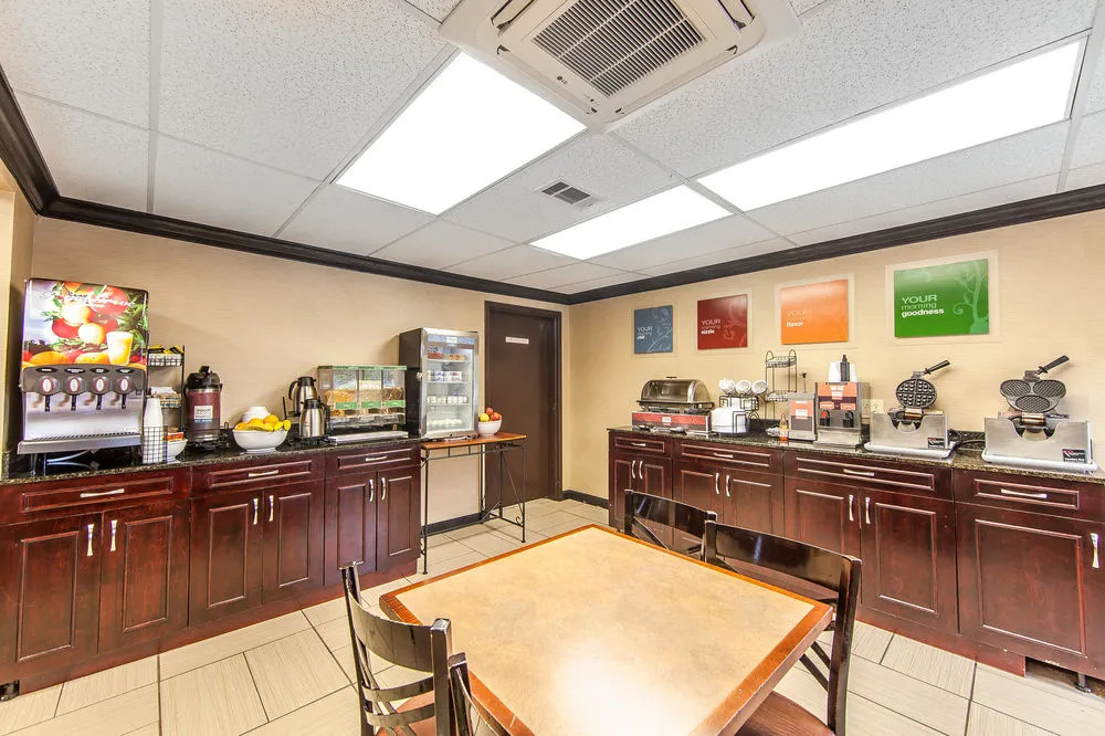 Comfort Inn & Suites Cleveland