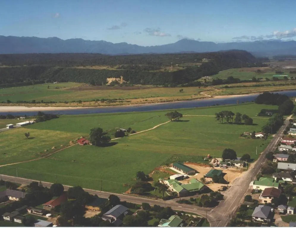 Karamea Hotel