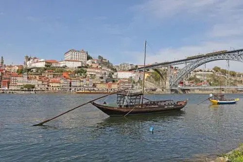 FLH Porto Modern Rooftop