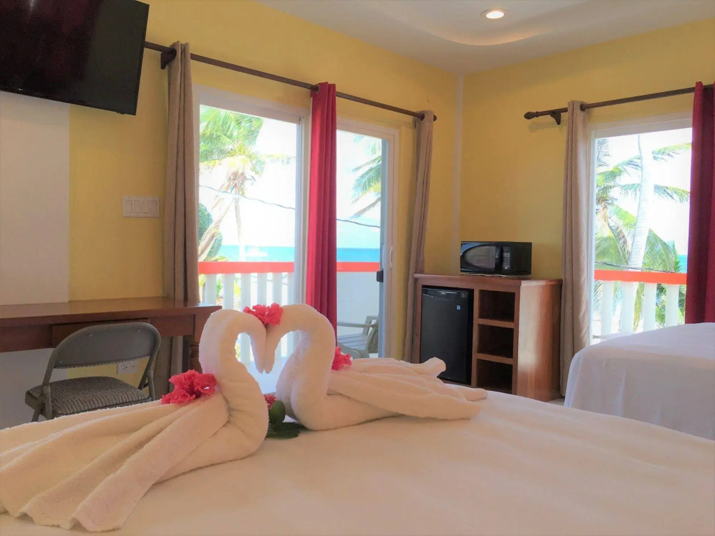 La Isla Resort